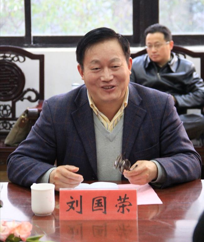 我校眼视光专业校企合作签约仪式隆重举行