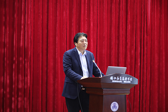 全国劳模沈春雷走进正则讲坛--镇江高等专科学校--www.zjc.edu.cn